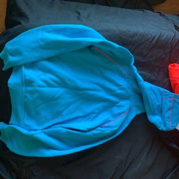 Puma Girls Zip up Sweater - Picture 2 of 4